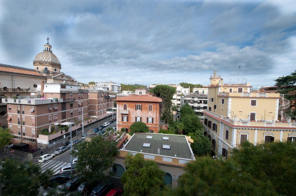 Domus Castroni Pompeo Magno Bed & Breakfast Roma Exterior foto