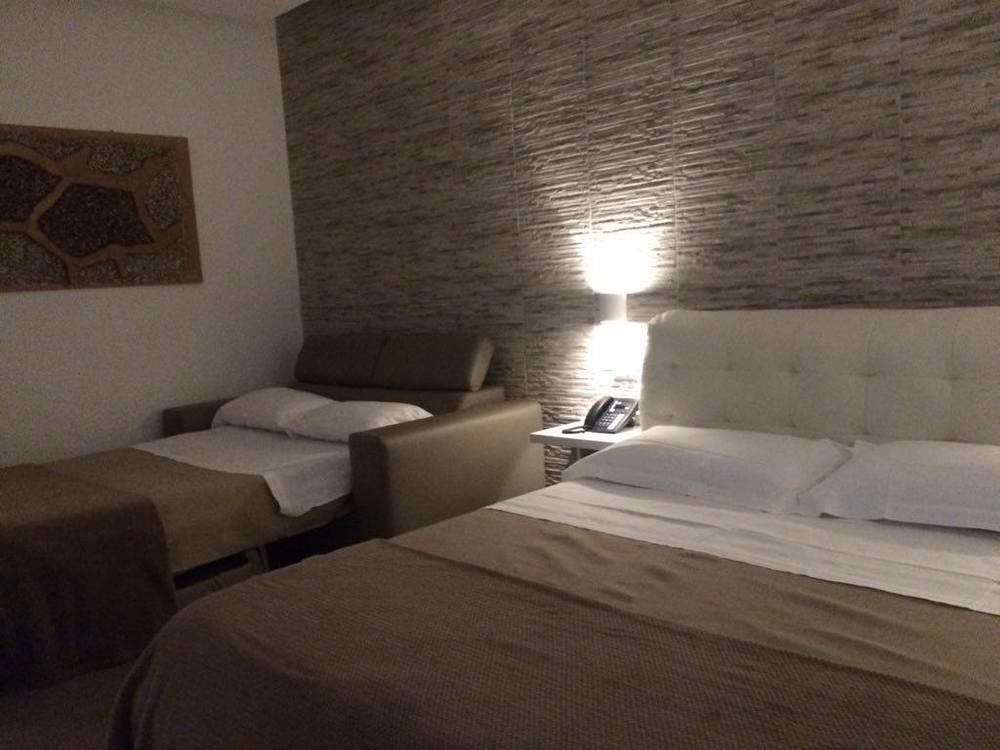 Domus Castroni Pompeo Magno Bed & Breakfast Roma Exterior foto