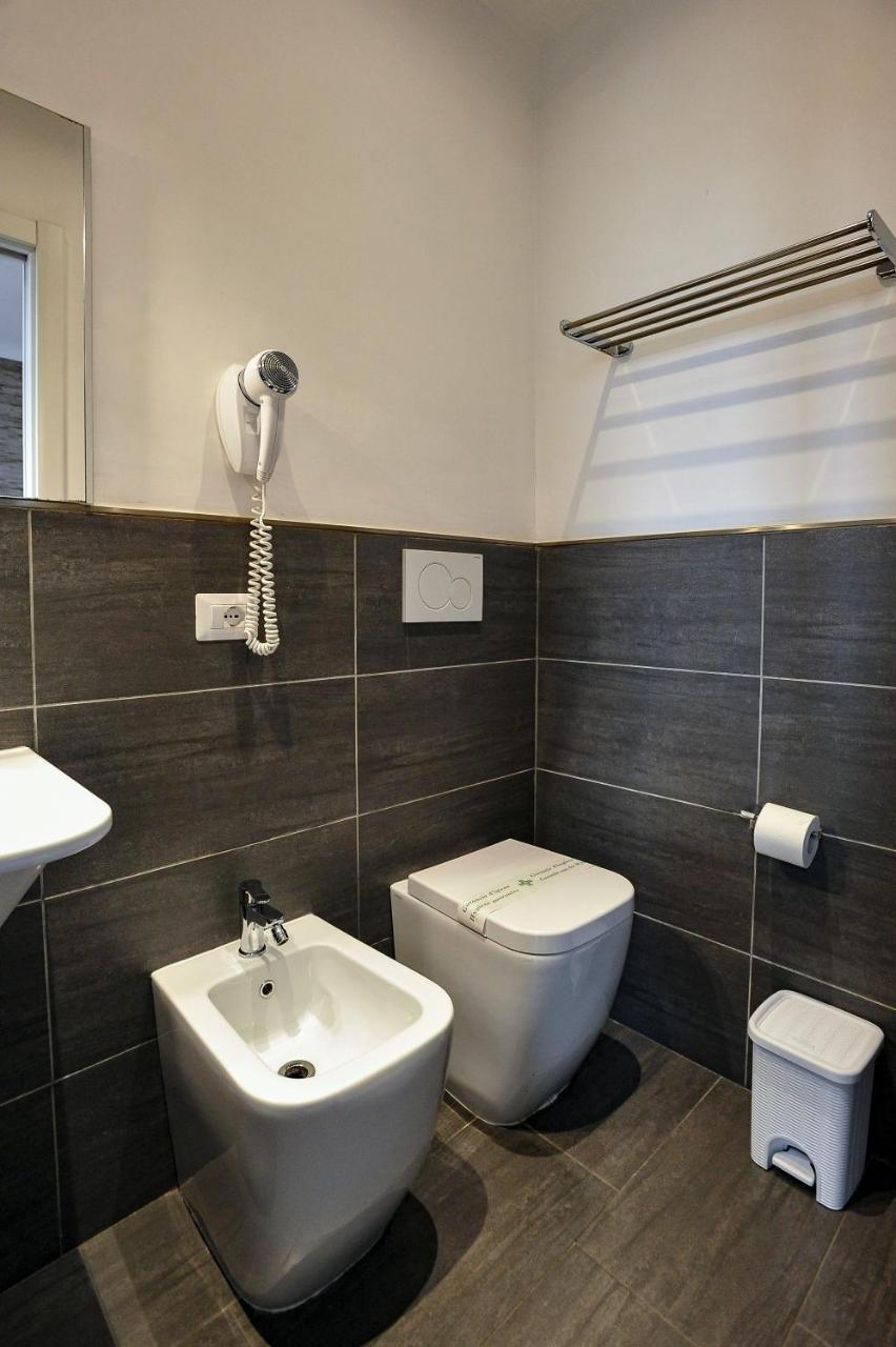 Domus Castroni Pompeo Magno Bed & Breakfast Roma Exterior foto