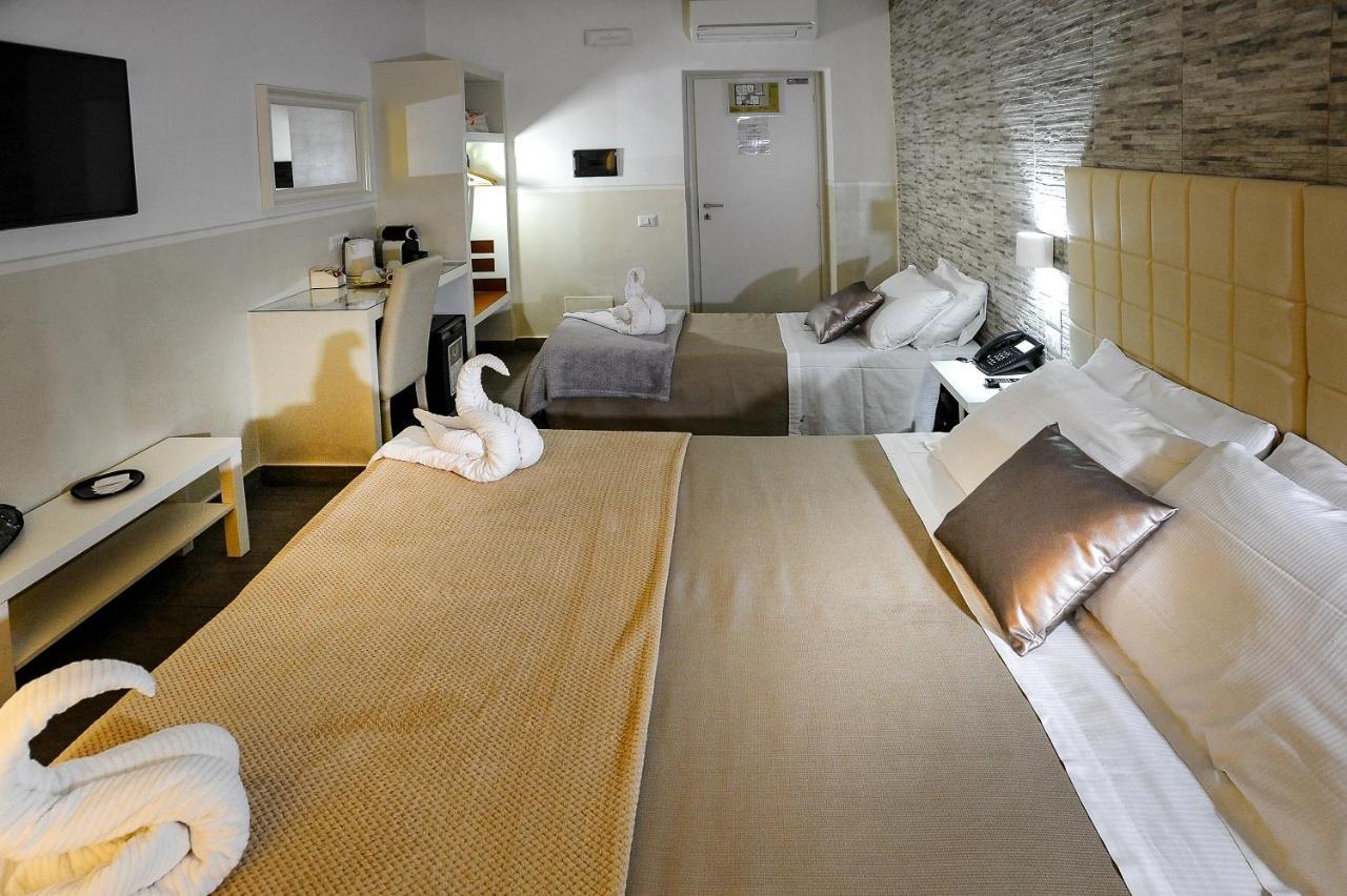 Domus Castroni Pompeo Magno Bed & Breakfast Roma Exterior foto