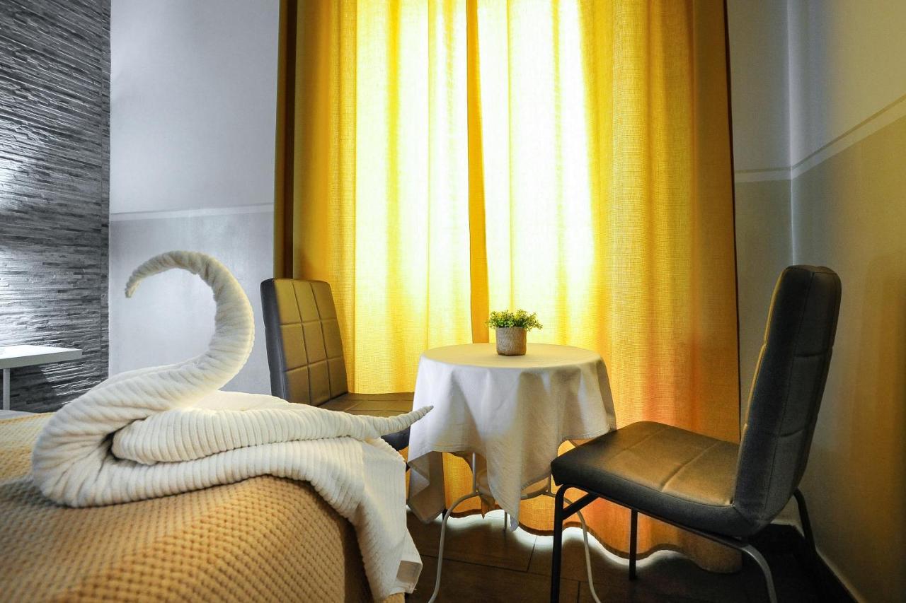 Domus Castroni Pompeo Magno Bed & Breakfast Roma Exterior foto